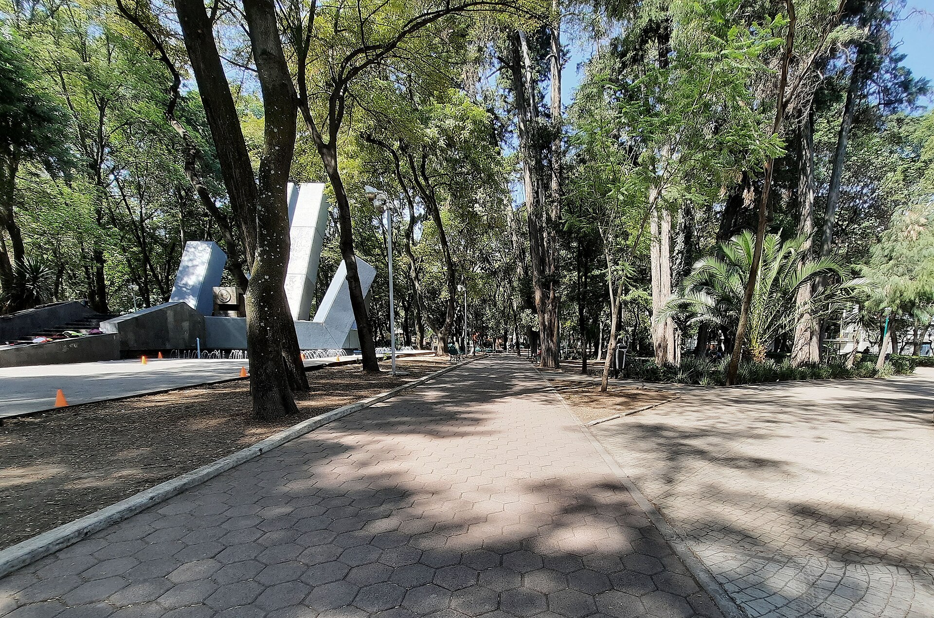 Parque España cerca de To Be Suites