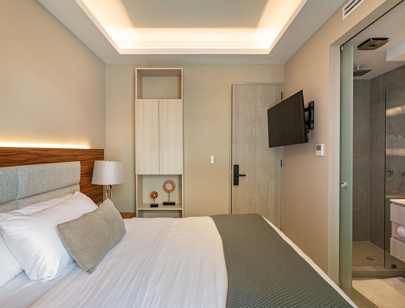 Studio Cama Queen